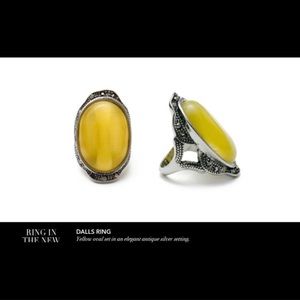 NWT Plunder Dalls Ring -Size 7 or 8